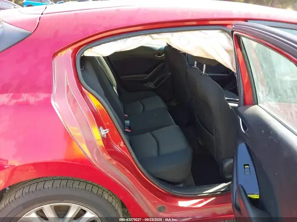 3MZBN1K75JM202208 2018 MAZDA 3 - Image 8
