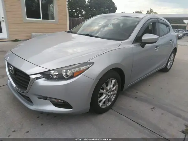 3MZBN1K76HM100409 2017 MAZDA 3 - Image 2