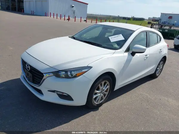 3MZBN1K76HM149626 2017 MAZDA 3 - Image 2