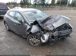 3MZBN1K76JM176430 2018 MAZDA 3