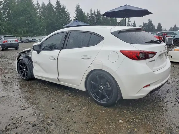 3MZBN1K76JM199528 2018 MAZDA 3 - Image 2
