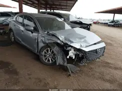 3MZBN1K76JM200225 2018 MAZDA 3