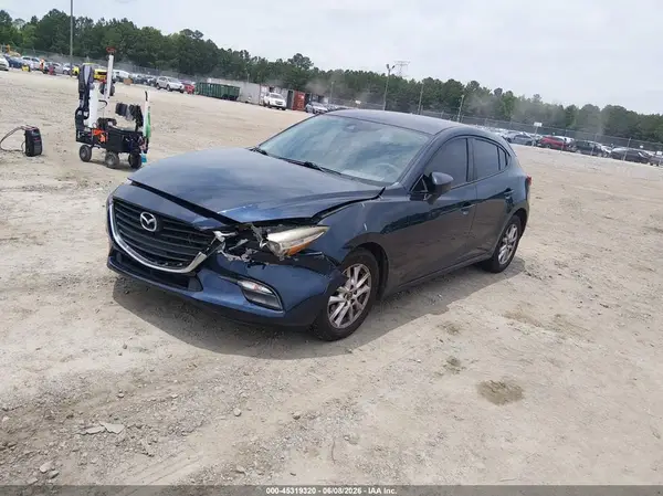 3MZBN1K76JM200810 2018 MAZDA 3 - Image 2