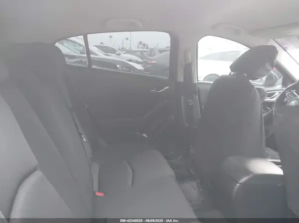 3MZBN1K76JM212245 2018 MAZDA 3 - Image 8