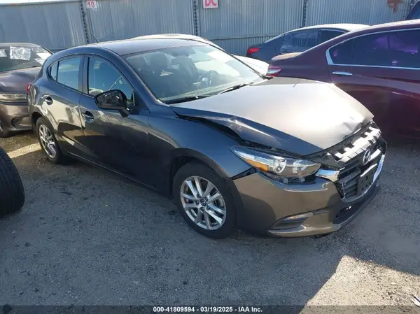 3MZBN1K77HM110365 2017 MAZDA 3 - Image 1