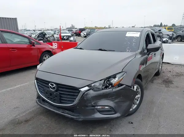 3MZBN1K77HM114917 2017 MAZDA 3 - Image 2