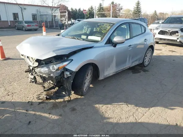 3MZBN1K77HM137081 2017 MAZDA 3 - Image 2
