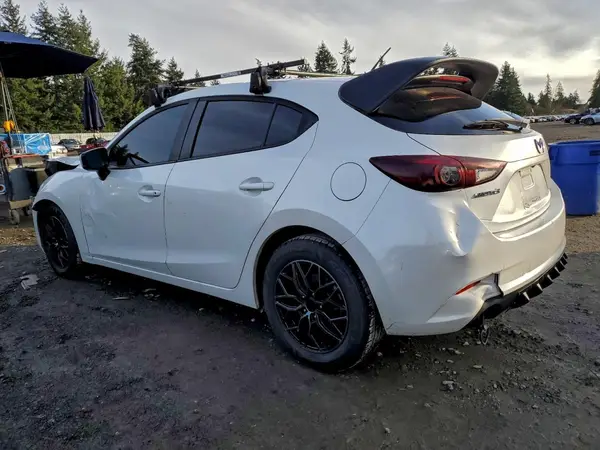 3MZBN1K77HM153555 2017 MAZDA 3 - Image 2
