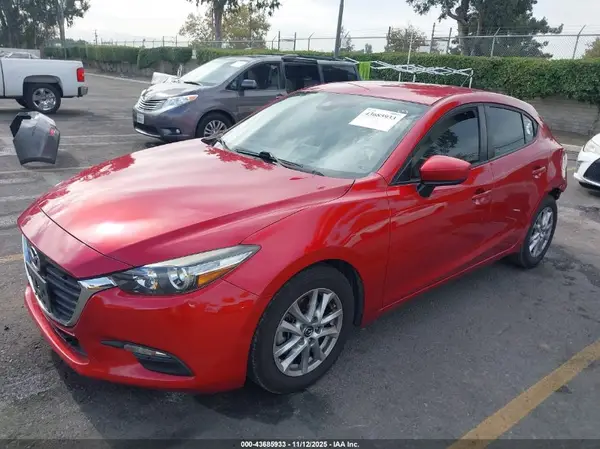 3MZBN1K77JM175173 2018 MAZDA 3 - Image 2