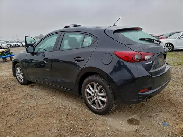 3MZBN1K77JM204798 2018 MAZDA 3 - Image 2