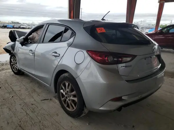 3MZBN1K77JM238112 2018 MAZDA 3 - Image 2