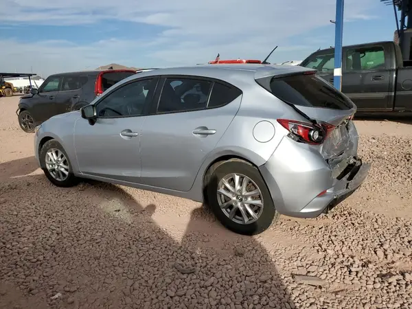 3MZBN1K78HM157601 2017 MAZDA 3 - Image 2