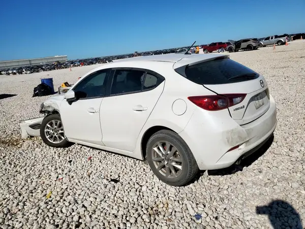 3MZBN1K78JM189454 2018 MAZDA 3 - Image 2