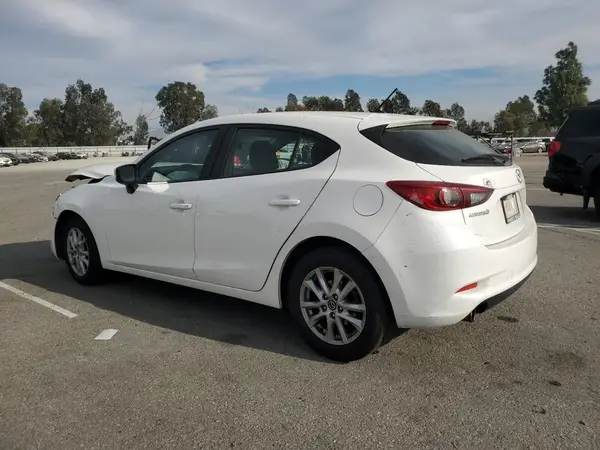 3MZBN1K78JM199885 2018 MAZDA 3 - Image 2