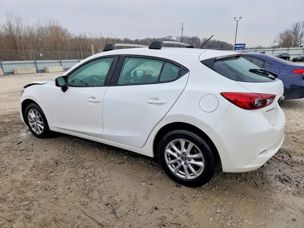 3MZBN1K78JM233890 2018 MAZDA 3 - Image 2