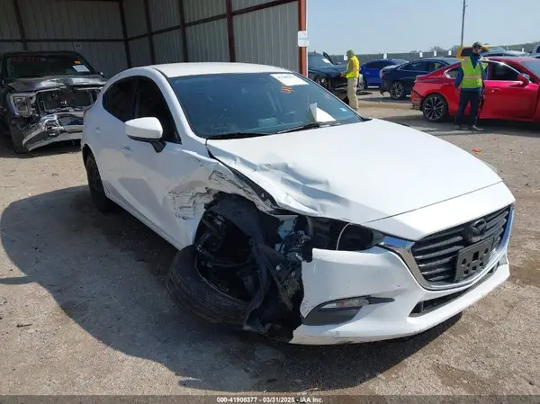 3MZBN1K79HM138460 2017 MAZDA 3 - Image 1