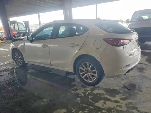 3MZBN1K79HM151144 2017 MAZDA 3 - Image 2