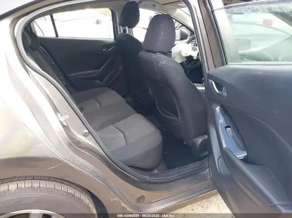 3MZBN1K79JM193660 2018 MAZDA 3 - Image 8