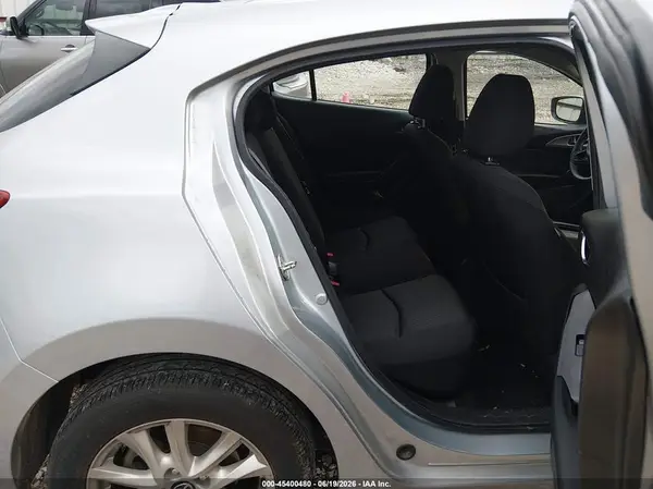 3MZBN1K7XHM145692 2017 MAZDA 3 - Image 8