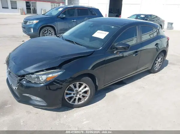 3MZBN1K7XJM187768 2018 MAZDA 3 - Image 2
