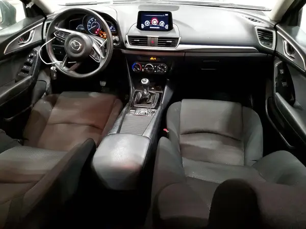 3MZBN1K7XJM211647 2018 MAZDA 3 - Image 8