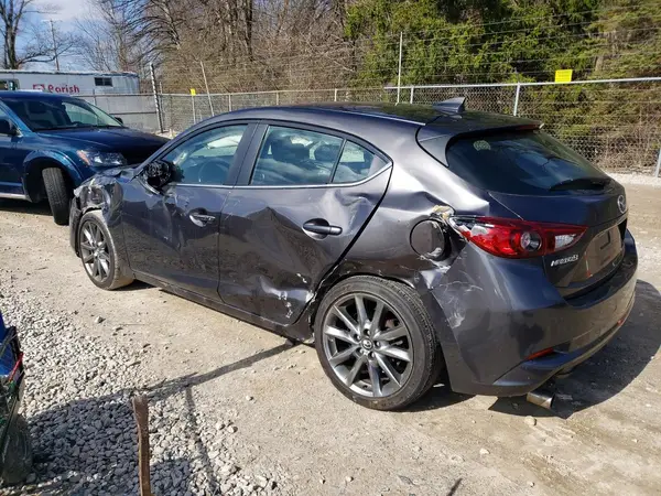 3MZBN1L30JM159814 2018 MAZDA 3 - Image 2