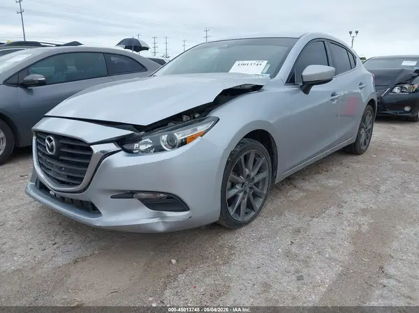3MZBN1L30JM162521 2018 MAZDA 3 - Image 2