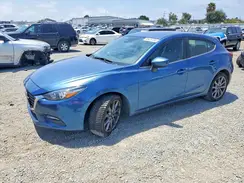 3MZBN1L30JM176578 2018 MAZDA 3