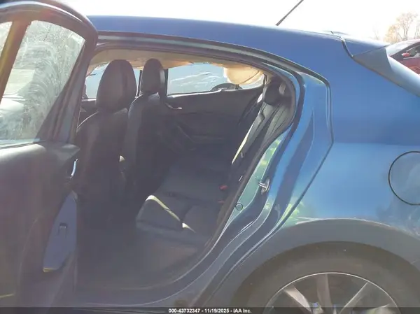 3MZBN1L30JM179691 2018 MAZDA 3 - Image 8