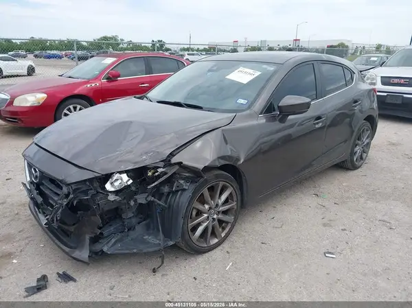 3MZBN1L30JM191128 2018 MAZDA 3 - Image 2