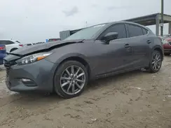 3MZBN1L30JM198211 2018 MAZDA 3