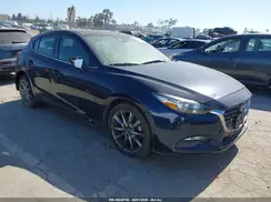 3MZBN1L30JM220689 2018 MAZDA 3