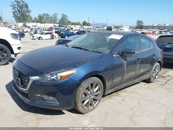 3MZBN1L30JM220689 2018 MAZDA 3 - Image 2