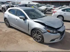 3MZBN1L30JM231739 2018 MAZDA 3
