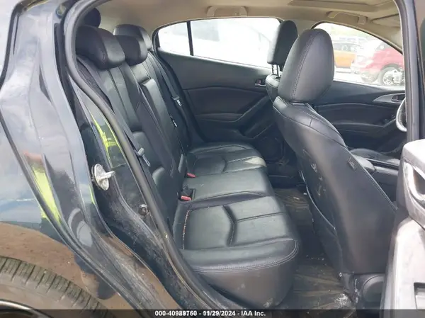3MZBN1L30JM257015 2018 MAZDA 3 - Image 8