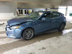 3MZBN1L30JM267821 2018 MAZDA 3