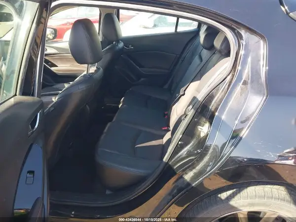 3MZBN1L30JM268516 2018 MAZDA 3 - Image 8