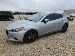 3MZBN1L30JM275241 2018 MAZDA 3