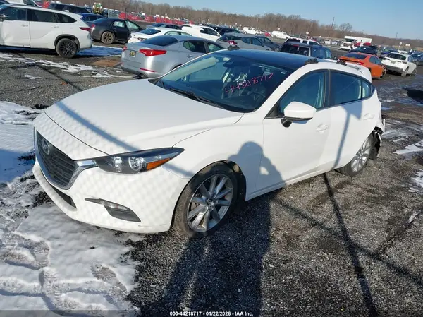 3MZBN1L31HM142935 2017 MAZDA 3 - Image 2