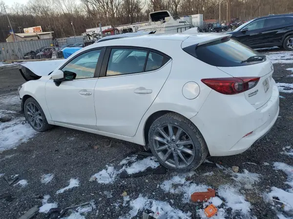 3MZBN1L31JM167677 2018 MAZDA 3 - Image 2