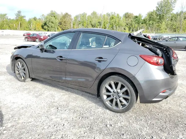 3MZBN1L31JM168666 2018 MAZDA 3 - Image 2