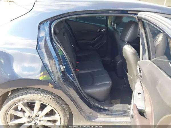 3MZBN1L31JM169252 2018 MAZDA 3 - Image 8