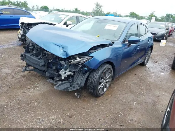 3MZBN1L31JM172569 2018 MAZDA 3 - Image 2