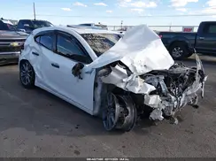 3MZBN1L31JM178100 2018 MAZDA 3