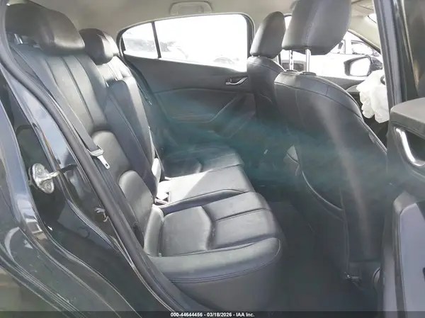3MZBN1L31JM182387 2018 MAZDA 3 - Image 8