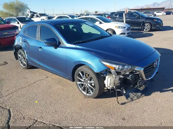 3MZBN1L31JM194247 2018 MAZDA 3 - Image 1