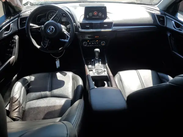 3MZBN1L31JM198444 2018 MAZDA 3 - Image 8