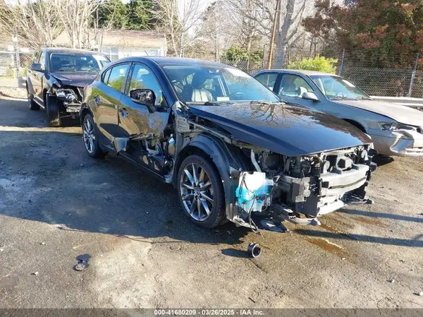 3MZBN1L31JM200628 2018 MAZDA 3 - Image 1