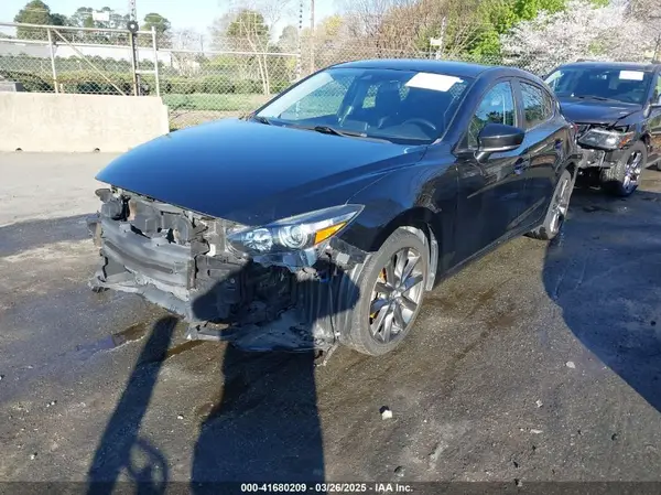 3MZBN1L31JM200628 2018 MAZDA 3 - Image 2