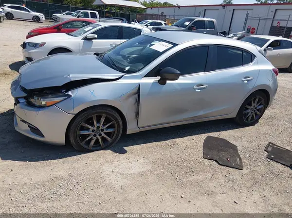 3MZBN1L31JM202072 2018 MAZDA 3 - Image 2